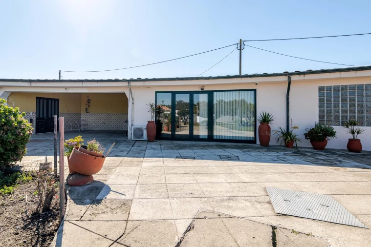 Moradia T6 para Venda em Folgosa Foto 102