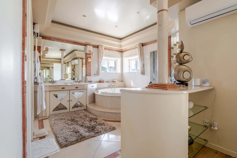 Moradia T6 para Venda em Folgosa Foto 59