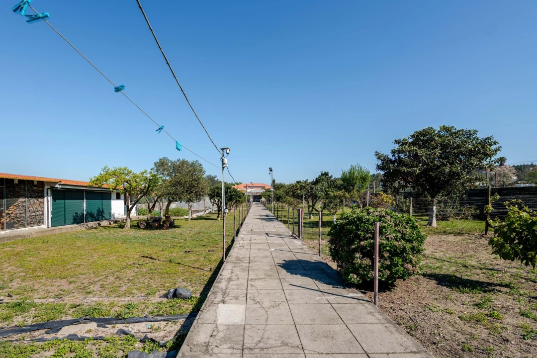 Moradia T6 para Venda em Folgosa Foto 112