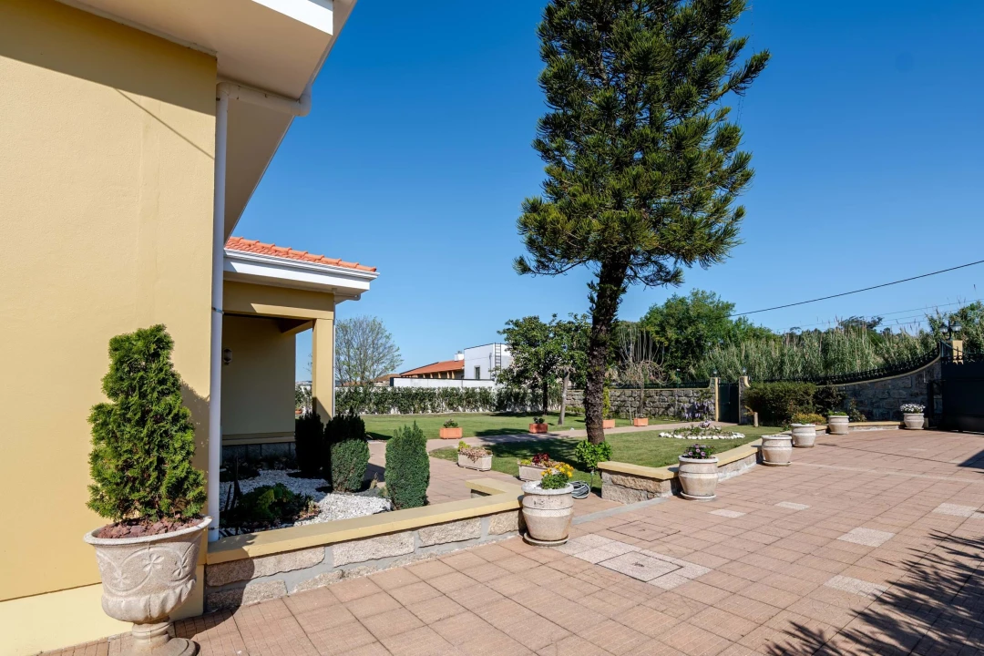 Moradia T6 para Venda em Folgosa Foto 8