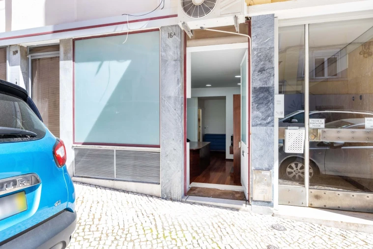 Negócio para Venda em Areeiro Foto 23