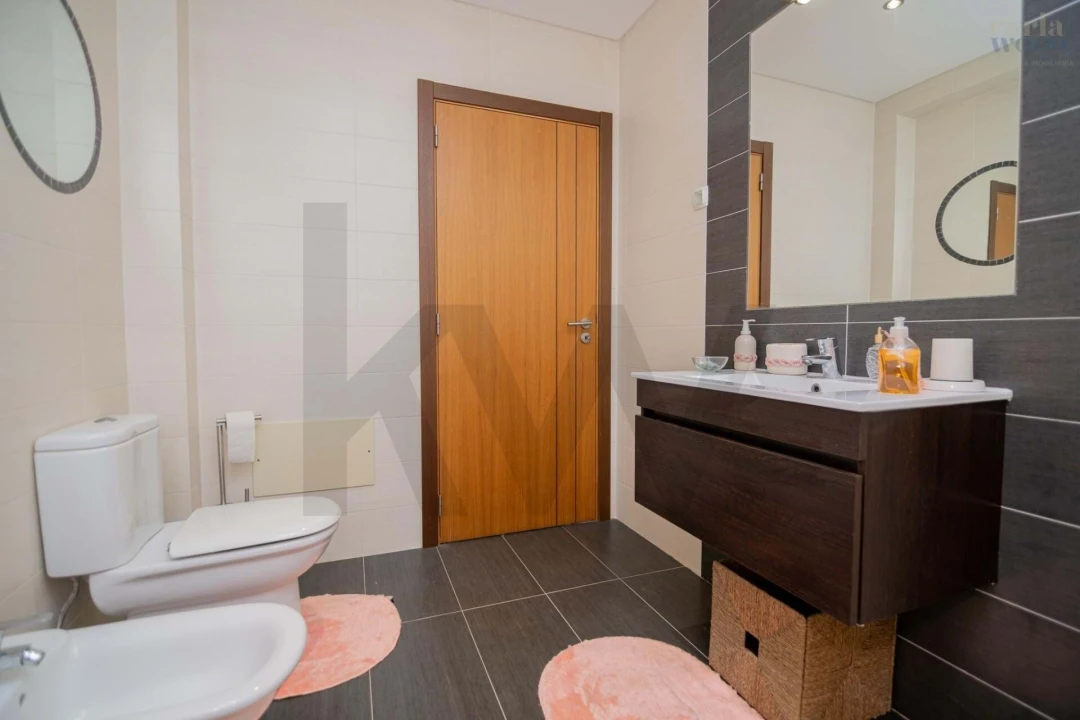 Moradia T3 para Venda em Guia Foto 41