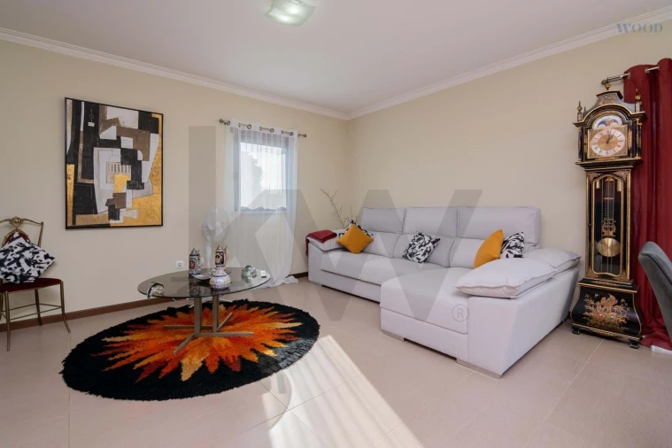 Moradia T3 para Venda em Guia Foto 16