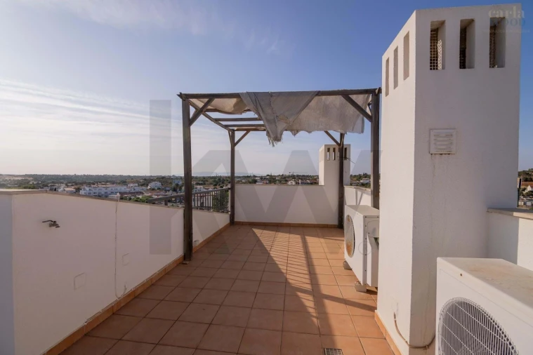 Moradia T3 para Venda em Guia Foto 62