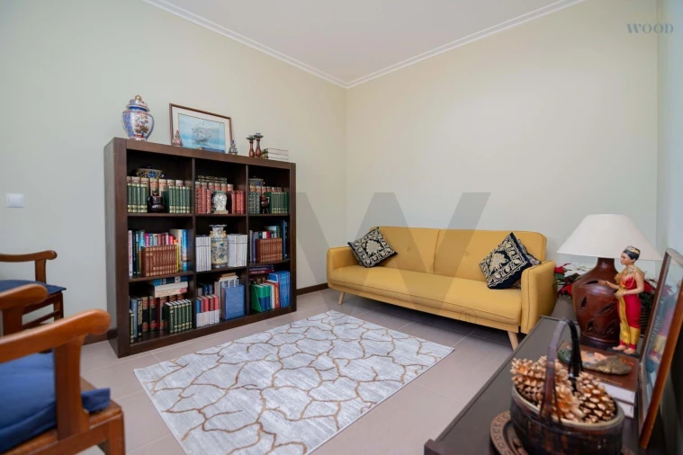 Moradia T3 para Venda em Guia Foto 6