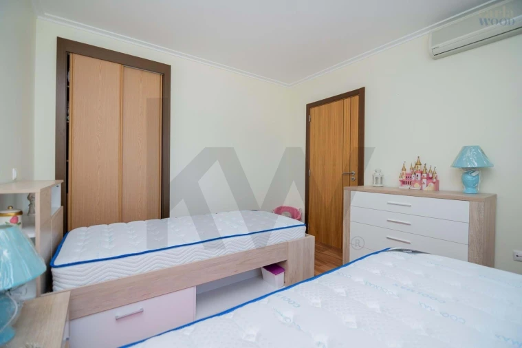 Moradia T3 para Venda em Guia Foto 46