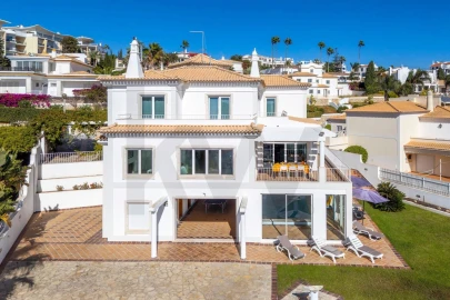 Moradia T4 para Arrendamento férias em Albufeira e Olhos de Água