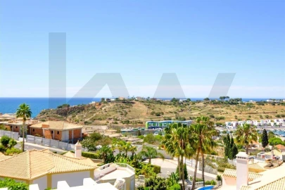 Moradia T4 para Arrendamento férias em Albufeira e Olhos de Água