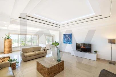 Moradia T4 para Arrendamento férias em Albufeira e Olhos de Água