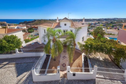 Moradia T4 para Arrendamento férias em Albufeira e Olhos de Água