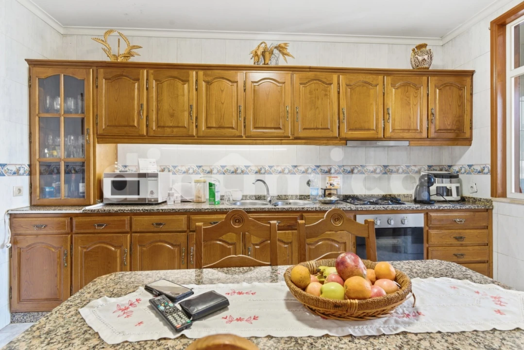 Apartamento T2 para Venda em Vermoim Foto 4