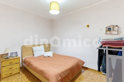 Apartamento T2 para Venda em Vermoim