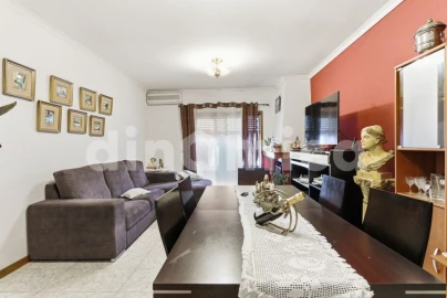 Apartamento T2 para Venda em Vermoim