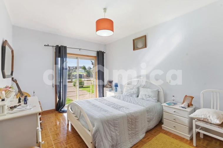 Apartamento T2 para Venda em Vermoim Foto 11