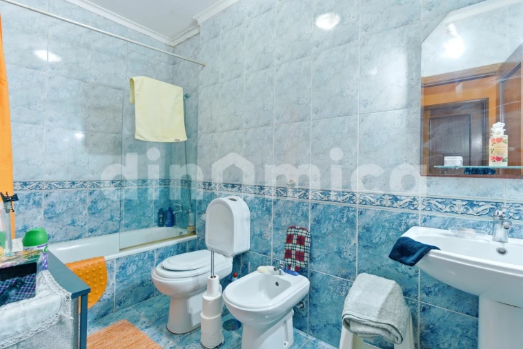 Apartamento T2 para Venda em Vermoim Foto 13