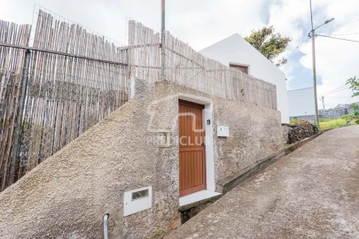 Terreno para Venda em Estreito da Calheta