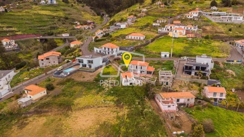 Terreno para Venda em Estreito da Calheta