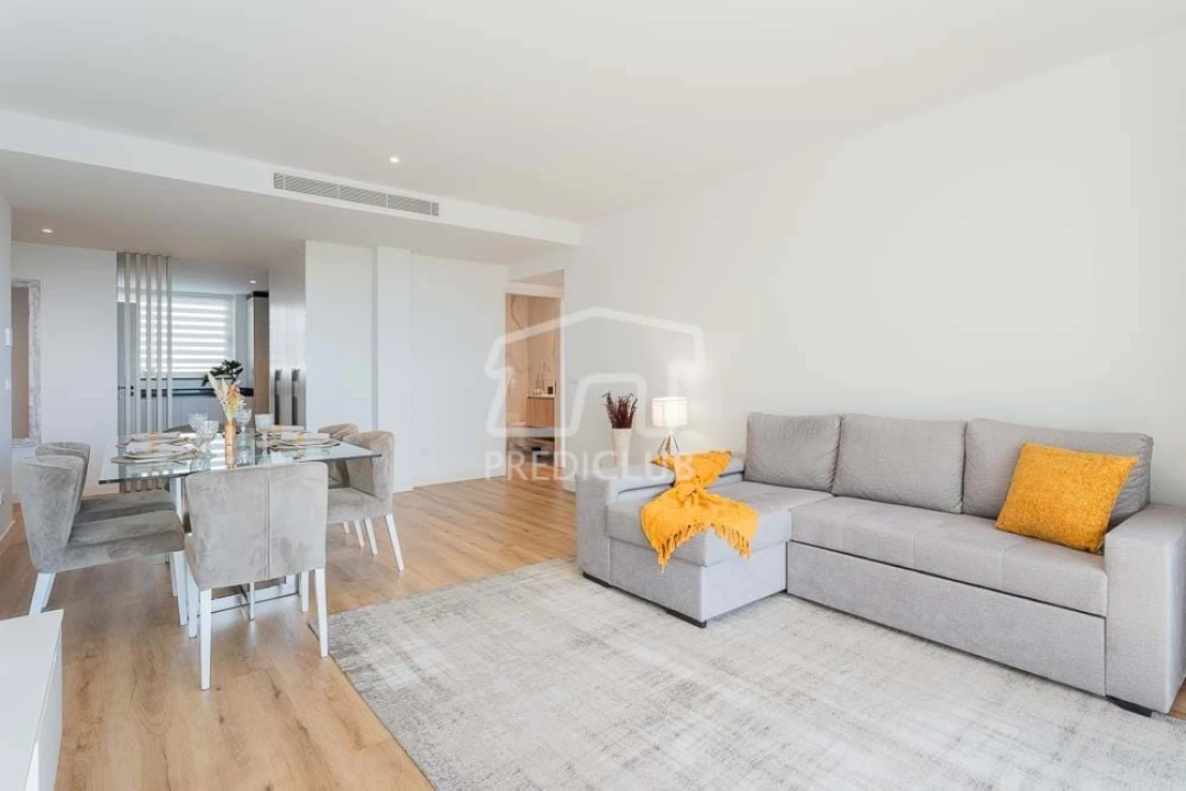 Apartamento T3 para Venda em São Martinho Foto 2