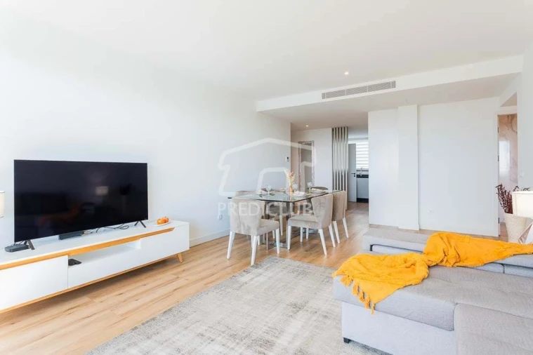 Apartamento T3 para Venda em São Martinho Foto 3