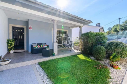 Moradia T3 para Venda em Torrados e Sousa