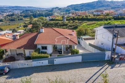 Moradia T3 para Venda em Torrados e Sousa