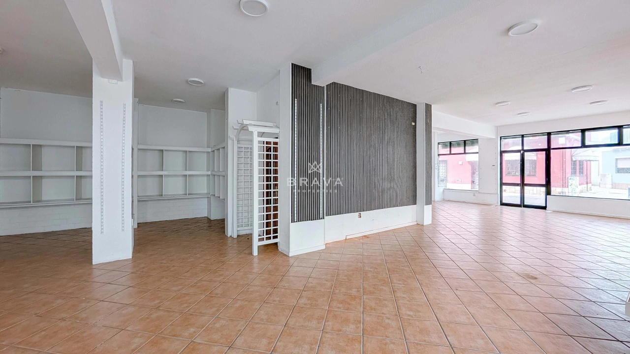 Negócio para Arrendamento em Armação de Pera Foto 9