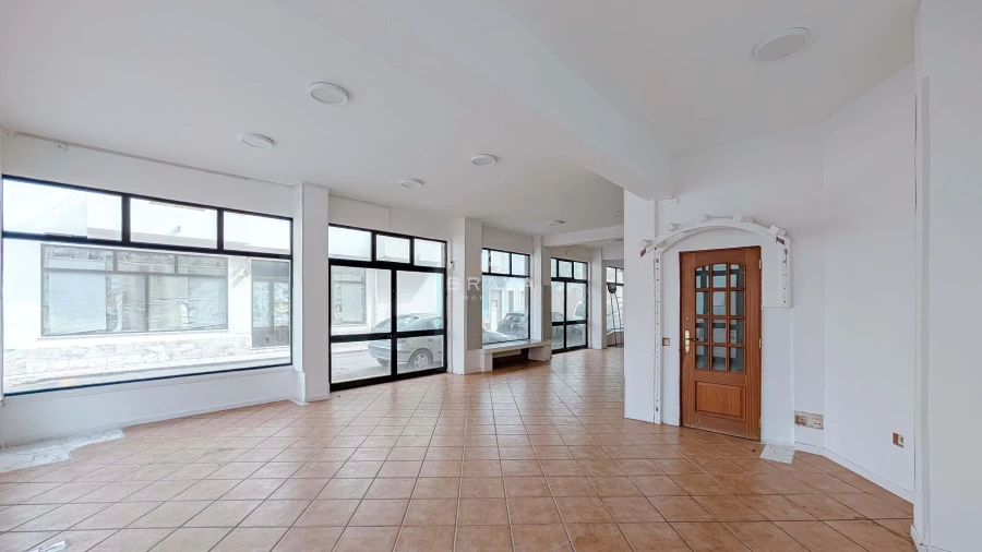 Negócio para Arrendamento em Armação de Pera Foto 3