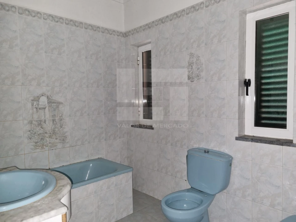 Moradia T4 para Venda em Vila Nova de São Bento e Vale de Vargo Foto 43