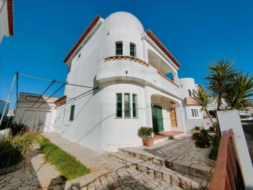 Moradia T4 para Venda em Vila Nova de São Bento e Vale de Vargo