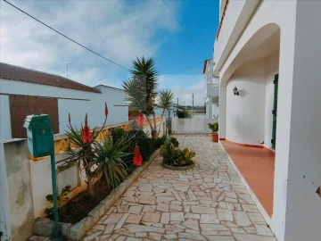 Moradia T4 para Venda em Vila Nova de São Bento e Vale de Vargo