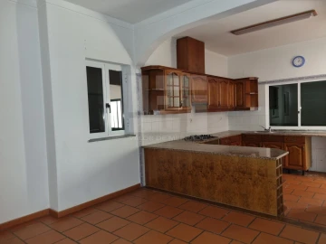 Moradia T4 para Venda em Vila Nova de São Bento e Vale de Vargo