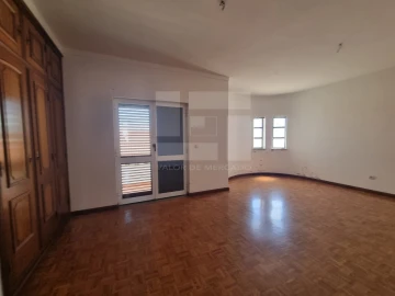 Moradia T4 para Venda em Vila Nova de São Bento e Vale de Vargo