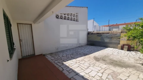 Moradia T4 para Venda em Vila Nova de São Bento e Vale de Vargo