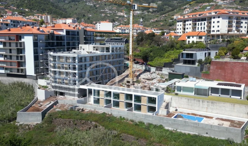 Apartamento T2 para Venda em Caniço Foto 9