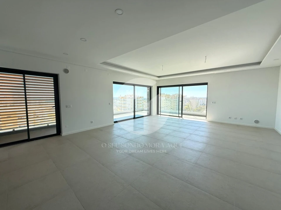 Apartamento T4 para Venda em Faro (Sé e São Pedro) Foto 14