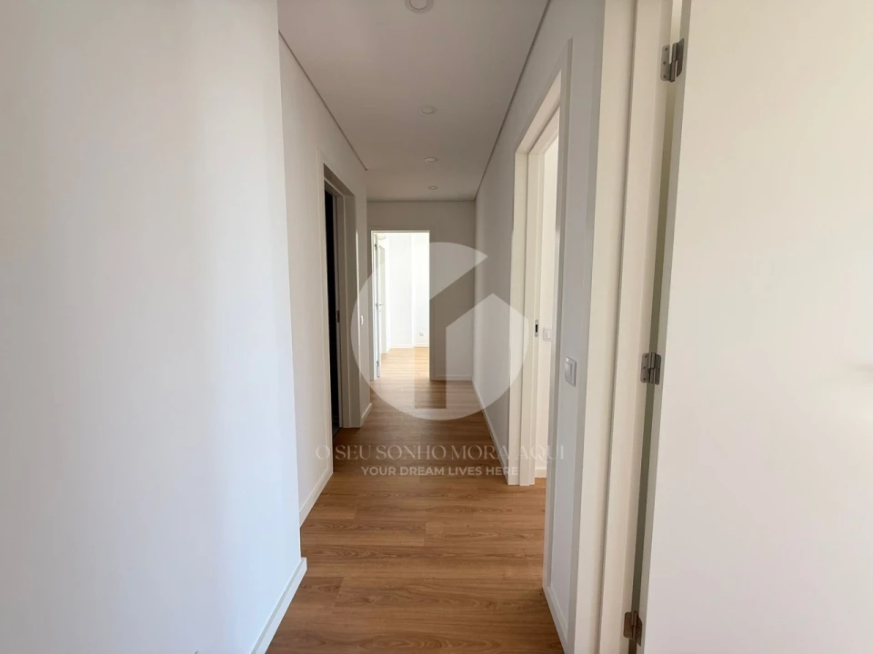 Apartamento T4 para Venda em Faro (Sé e São Pedro) Foto 16