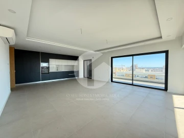 Apartamento T4 para Venda em Faro (Sé e São Pedro)