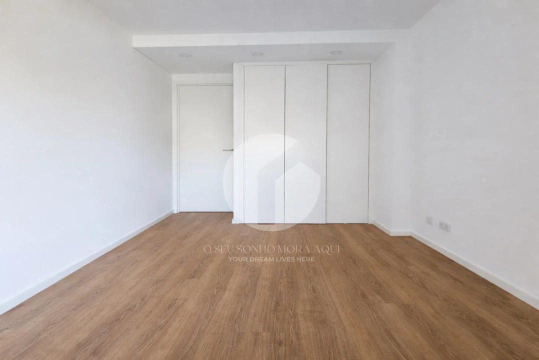 Apartamento T3 para Venda em Faro (Sé e São Pedro) Foto 18
