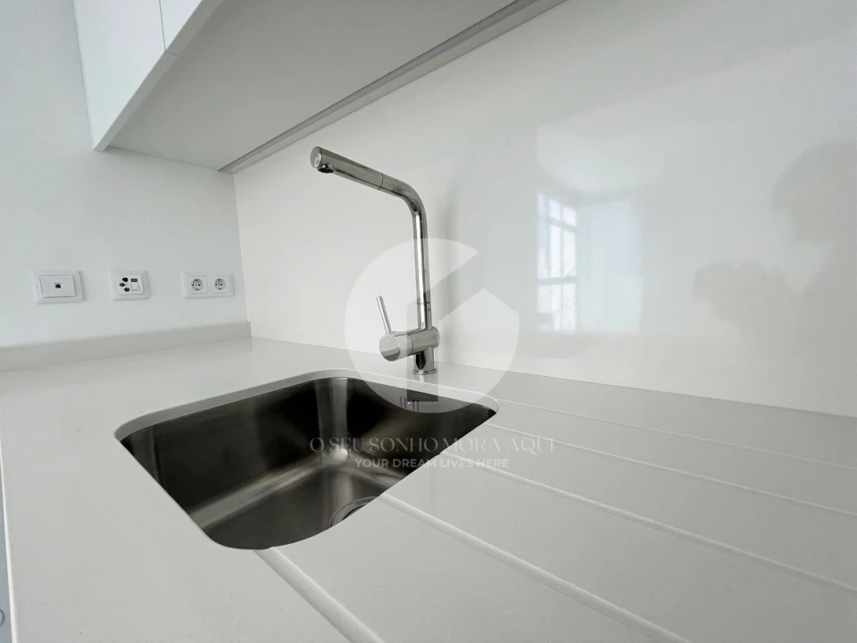 Apartamento T2 para Venda em Faro (Sé e São Pedro) Foto 15