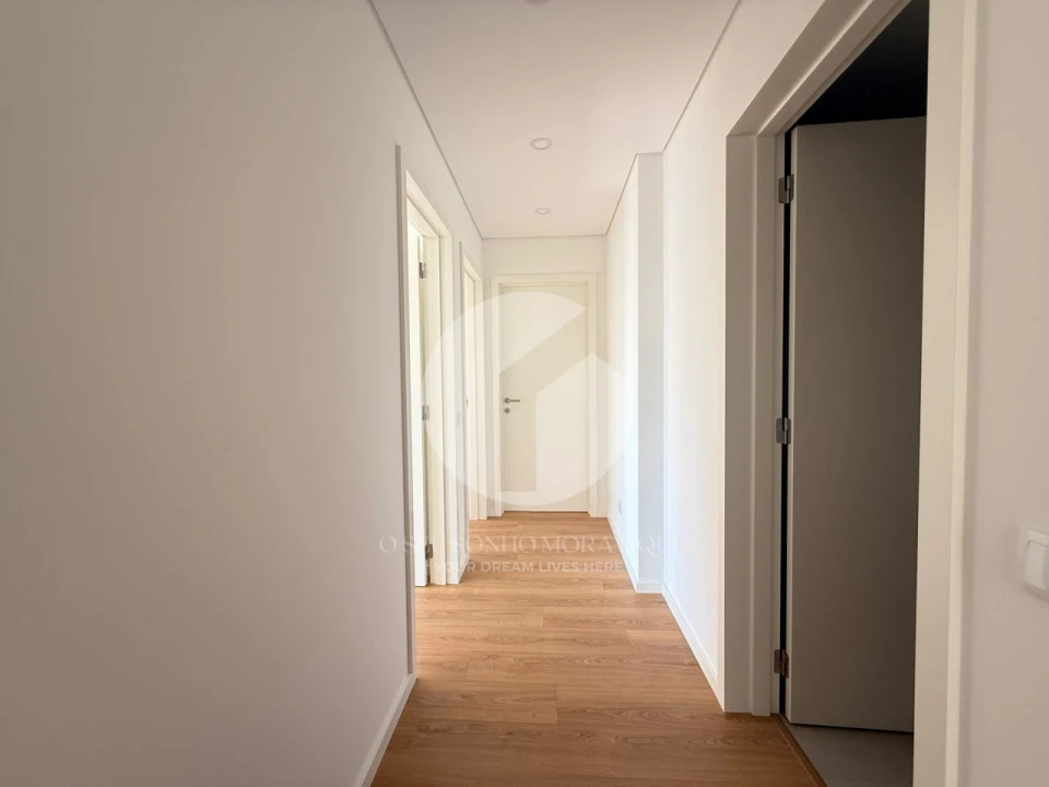 Apartamento T3 para Venda em Faro (Sé e São Pedro) Foto 17