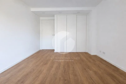Apartamento T3 para Venda em Faro (Sé e São Pedro)