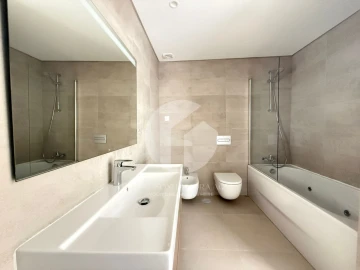 Apartamento T3 para Venda em Faro (Sé e São Pedro)