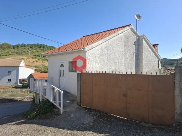 Moradia T2 para Venda em Foios