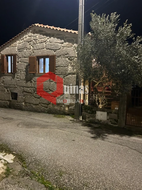 Moradia T2 para Venda em Jarmelo São Miguel