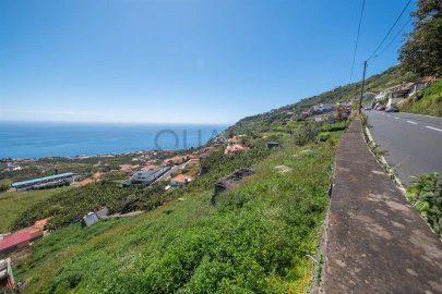 Terreno para Venda em Arco da Calheta