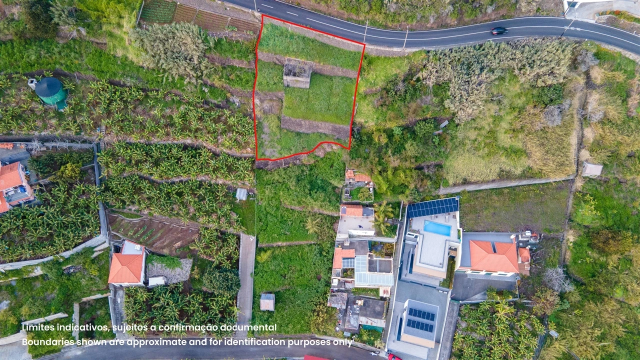 Terreno para Venda em Arco da Calheta Foto 13