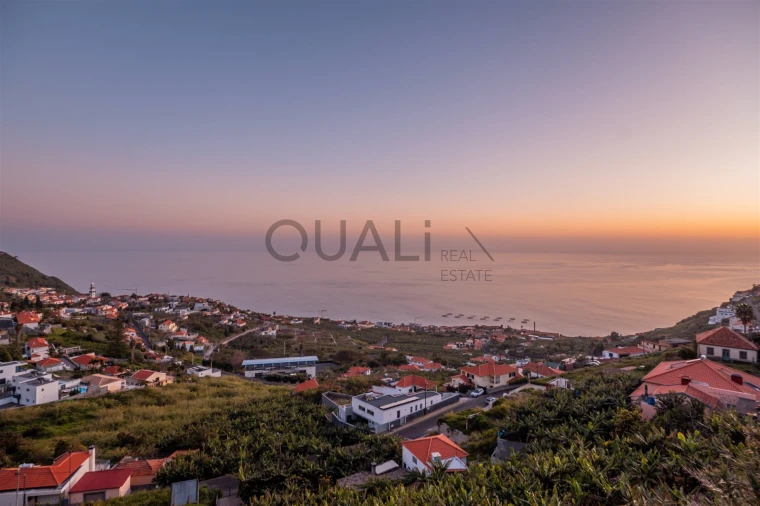 Terreno para Venda em Arco da Calheta Foto 9