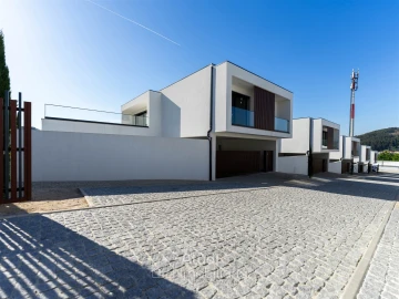 Moradia T3 para Venda em Santo Adrião de Vizela