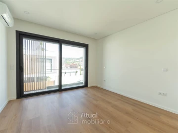 Moradia T3 para Venda em Santo Adrião de Vizela