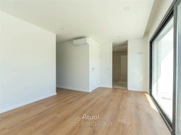 Moradia T3 para Venda em Santo Adrião de Vizela